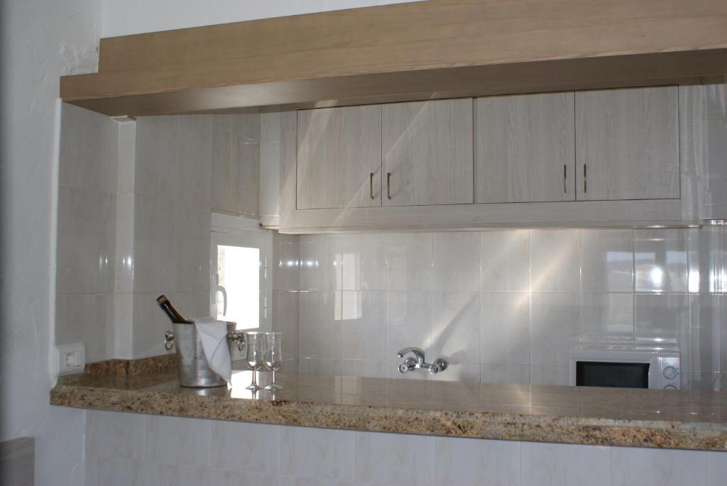 Apartamentos El Moro Сан-Антоніо Номер фото